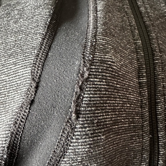 Lululemon Stride Jacket Size 4 - Picture 7 of 10